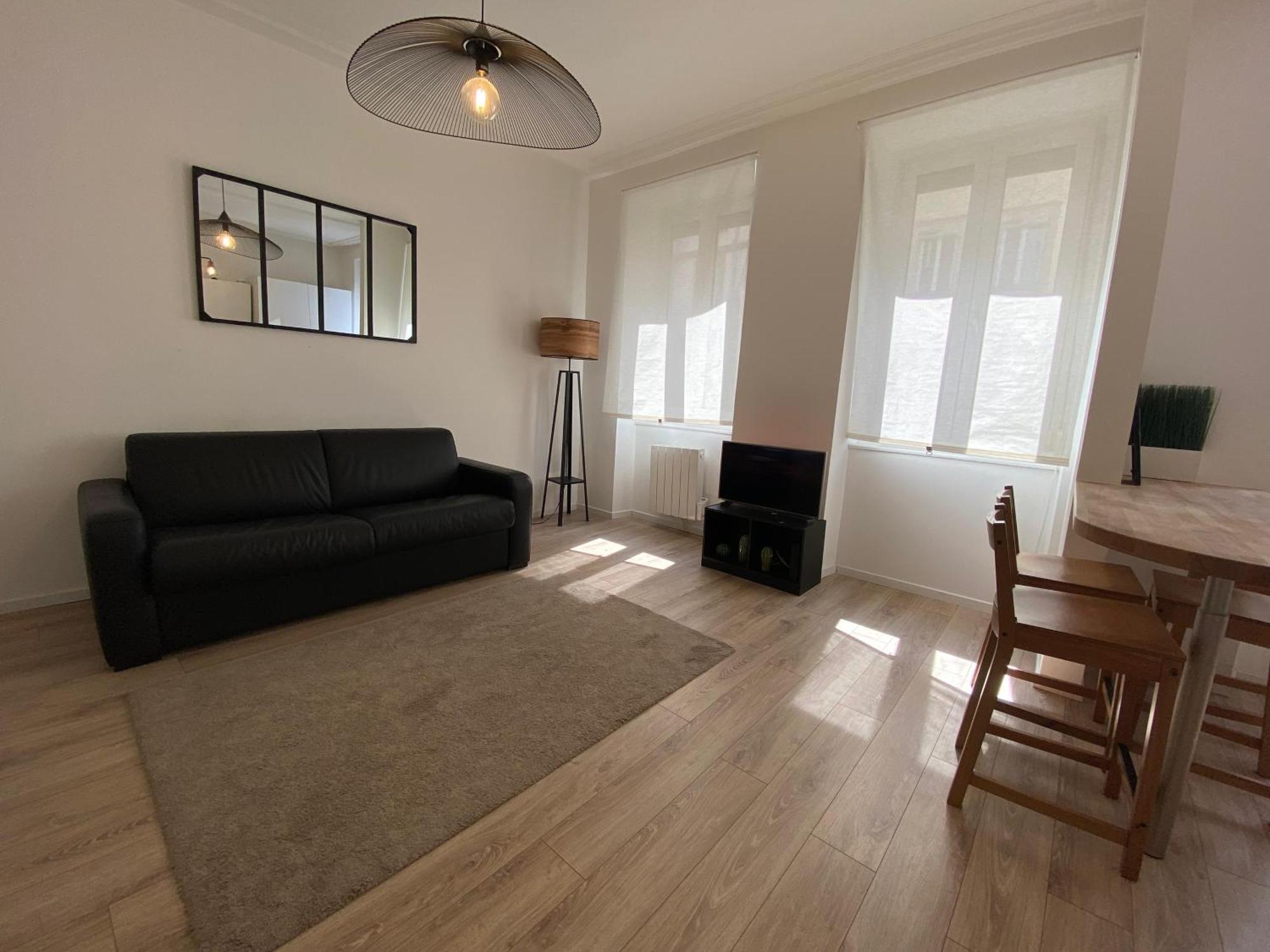 Cosy 48m Centre Et Gare A Pied Proche Musee D Art Moderne Wifi 4 Personnes Apartment *